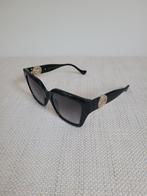 Gucci GG1023S Zonnebril Zwart met Gouden Logo - Maat 54, Zonnebril, Prada, Zwart, Ophalen of Verzenden