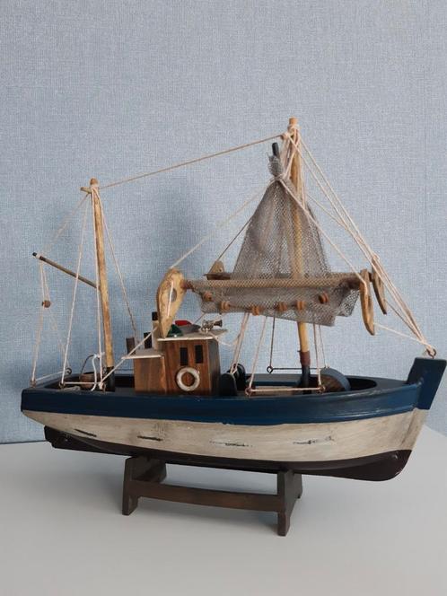 Vissersbootje, modelschip,decoratieboot hout als nieuw., Hobby en Vrije tijd, Modelbouw | Boten en Schepen, Zo goed als nieuw