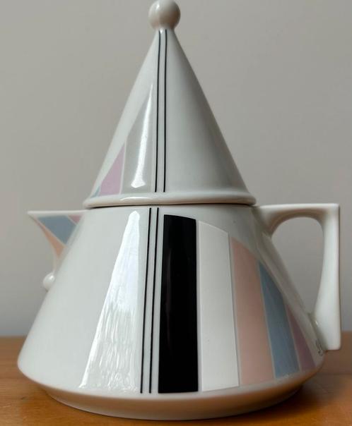 Memphis design jaren 80 tea for one theepotje Kronester, Huis en Inrichting, Keuken | Servies, Zo goed als nieuw, Kop(pen) en/of Schotel(s)
