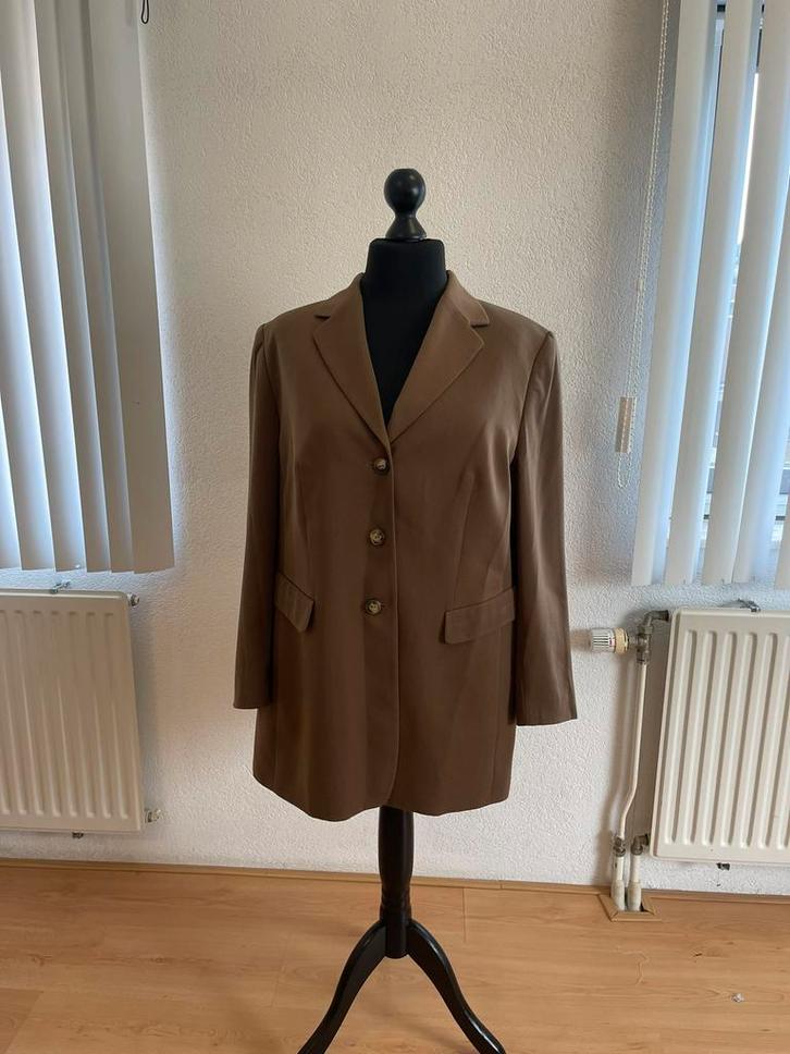 Gerry Weber colbert maat EU 46 bruin, Kleding | Dames, Jasjes, Kostuums en Pakken, Zo goed als nieuw, Jasje, Maat 46/48 (XL) of groter