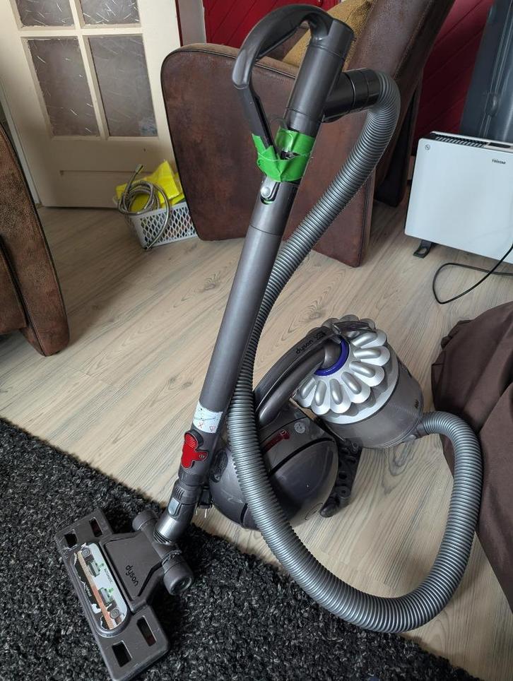 Dyson Stofzuiger (defect), Witgoed en Apparatuur, Stofzuigers, Niet werkend, Stofzuiger, Reservoir, Ophalen