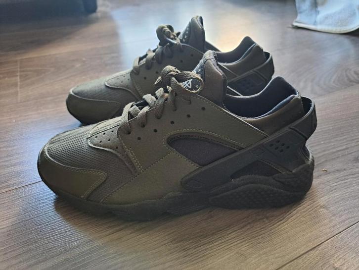 Nike Huarache - Maat 44.5 valt klein (43.5), Kleding | Heren, Schoenen, Zo goed als nieuw, Sneakers of Gympen, Ophalen of Verzenden