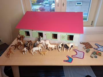 Schleich grote set met kids globe manege stal set 2 beschikbaar voor biedingen