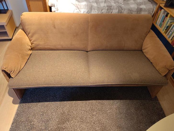 TEAB: twee Leolux 2-zits banken alcantara met stof, Huis en Inrichting, Banken | Bankstellen, Gebruikt, Rechte bank, Tweepersoons