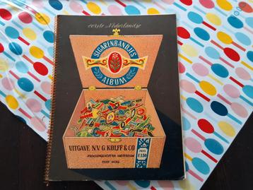 Sigaren album + sigarenbandjes beschikbaar voor biedingen