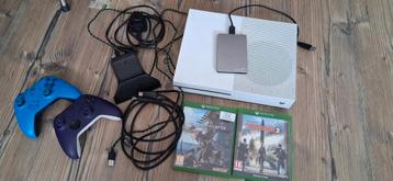Xbox One S incl. Toebehoren beschikbaar voor biedingen