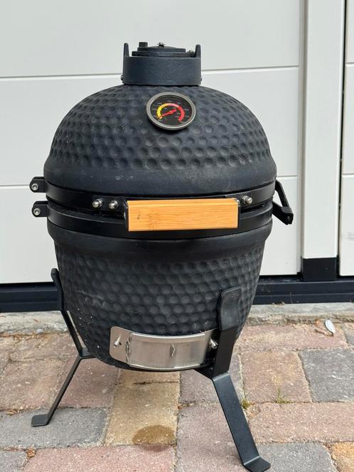 Kamado griloppervlak ongeveer 27 cm in prima conditie, Tuin en Terras, Houtskoolbarbecues, Gebruikt, Ophalen