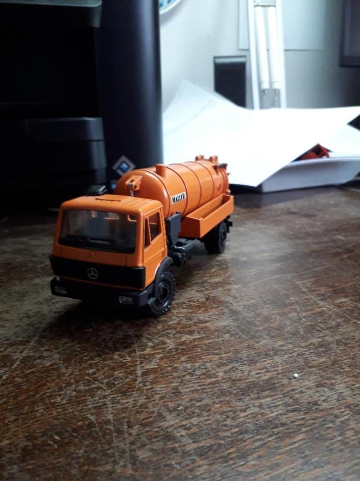 aangeboden tekno / conrad modellen, Hobby en Vrije tijd, Modelauto's | 1:50, Zo goed als nieuw, Bus of Vrachtwagen, Tekno, Ophalen