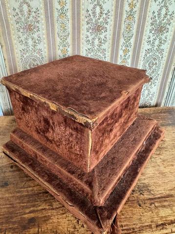 Prachtig antiek Frans plateau beschikbaar voor biedingen