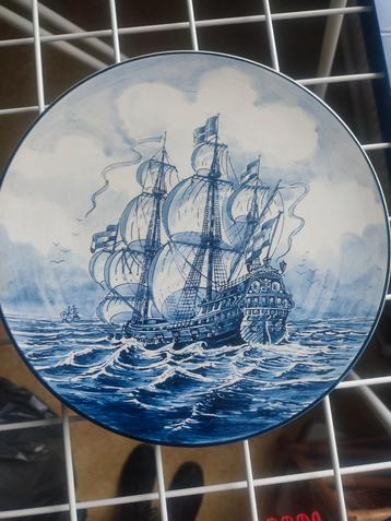 Bord beschikbaar voor biedingen
