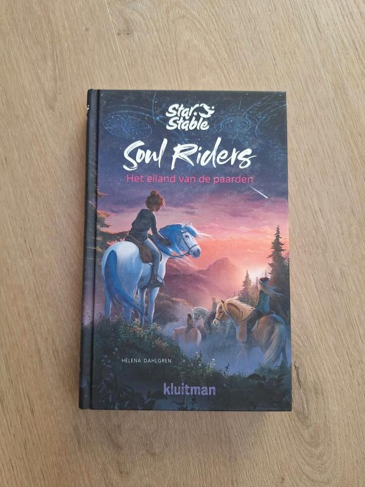 Star Stable: Soul Riders - Het eiland van de paarden, Boeken, Kinderboeken | Jeugd | 10 tot 12 jaar, Zo goed als nieuw, Fictie
