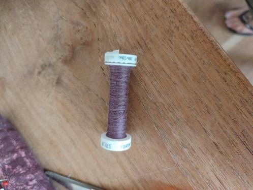 Gezocht lege garenklosjes, Hobby en Vrije tijd, Naaien en Fournituren, Gebruikt, Ophalen
