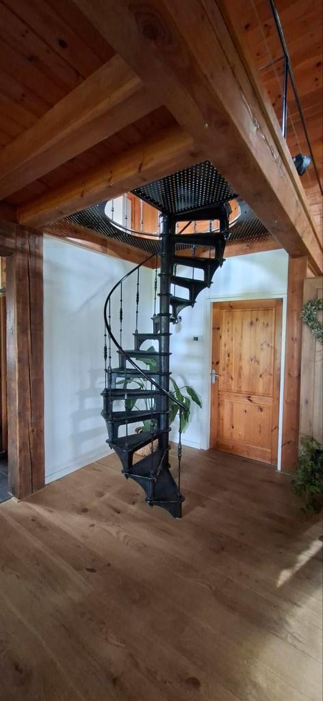 Gietijzeren spiltrap / wenteltrap, Huis en Inrichting, Overige Huis en Inrichting, Gebruikt, Ophalen