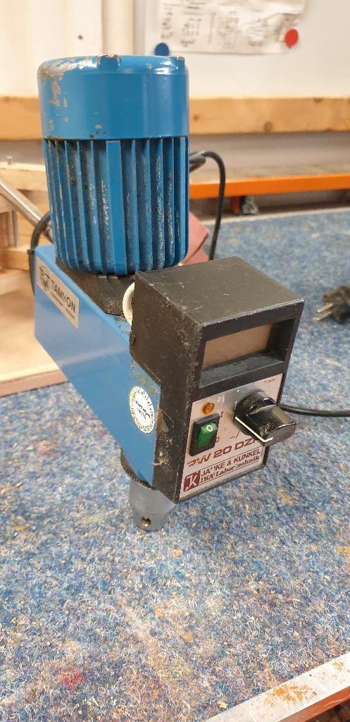 Variabele aandrijving met boorkop, Doe-het-zelf en Verbouw, Gereedschap | Boormachines, Gebruikt, Boormachine, Minder dan 400 watt