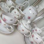 Vintage theeservies, Antiek en Kunst, Antiek | Servies compleet, Ophalen of Verzenden