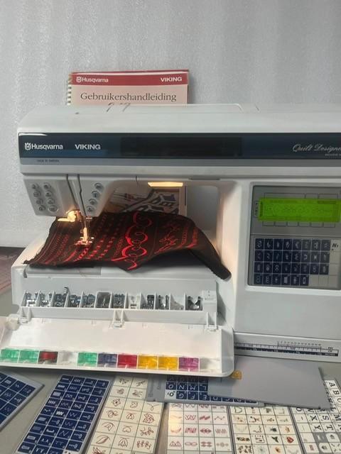 Husqvarna Designer II Naaimachine TE KOOP, Hobby en Vrije tijd, Naaimachines en Toebehoren, Gebruikt, Naaimachine, Husqvarna, Ophalen