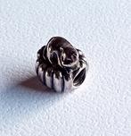 Zilveren *Retired* Pandora bedel Kat/Poes op kussen, Sieraden, Tassen en Uiterlijk, Bedels, Pandora, Ophalen of Verzenden, Zo goed als nieuw