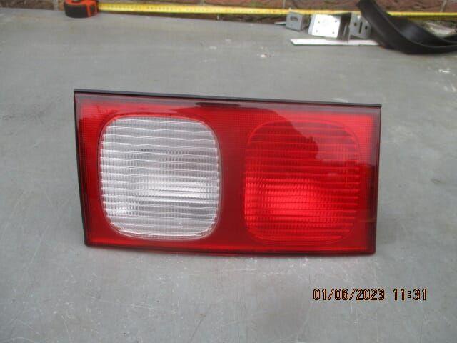 linker achterlicht in klep toyota picnic, Auto-onderdelen, Carrosserie en Plaatwerk, Achterklep, Toyota, Achter, Gebruikt, Ophalen of Verzenden