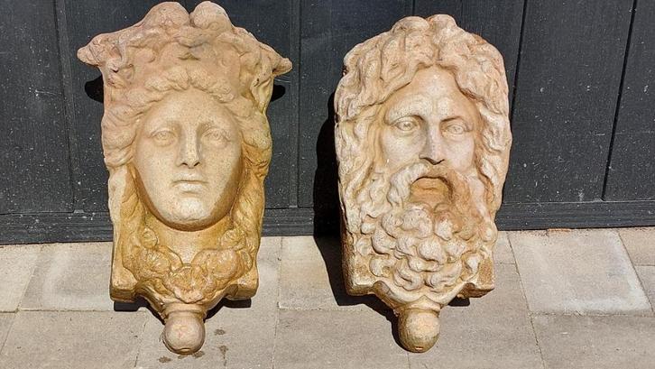 Griekse koppen / bloembakken, Tuin en Terras, Tuinbeelden, Zo goed als nieuw, Overige typen, Steen, Ophalen