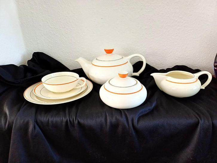 5 persoons art deco ontbijtservies Petrus Regout,, Antiek en Kunst, Antiek | Servies compleet, Ophalen of Verzenden