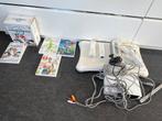 Wii met assesoires. Compleet, 3 spelers of meer, Ophalen of Verzenden, Vanaf 3 jaar