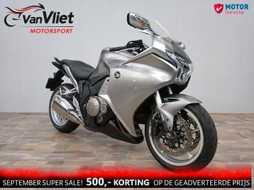 Leuke Honda VFR 1200 F bj 2010 Koopje.! beschikbaar voor biedingen