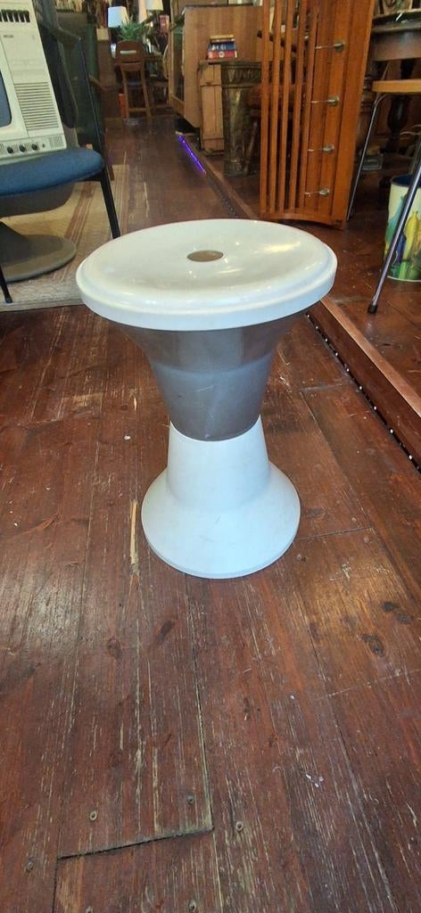 Vintage Space Age TamTam Kruk, Huis en Inrichting, Krukjes, Kunststof, Gebruikt, Onbekend, Ophalen of Verzenden