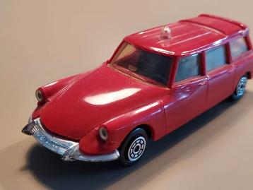 Citroën ID 19 Break ambulance  Norev nr 40 plastic beschikbaar voor biedingen