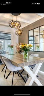 zeer mooie eettafel mag weg voor 150, Huis en Inrichting, Tafels | Eettafels, Ophalen, 50 tot 100 cm, Zo goed als nieuw, Vijf personen of meer