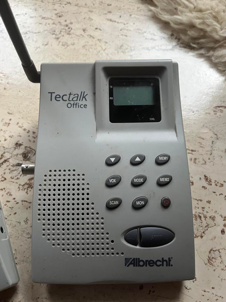 Albrecht Tectalk Office Portofoon Set, Minder dan 2 km, Gebruikt, Ophalen of Verzenden, Portofoon of Walkie-talkie