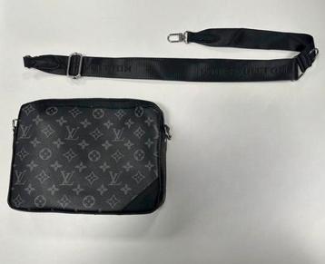 Louis Vuitton Monogram Messenger bag nieuw beschikbaar voor biedingen