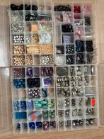 Grote hoeveelheid kralen en benodigdheden., Hobby en Vrije tijd, Kralen en Sieraden maken, Ophalen, Nieuw, Kraal