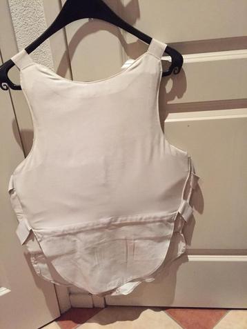 Kogelwerend vest. 100 procent kevlar.Maat XL. beschikbaar voor biedingen