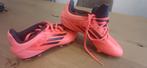 Voetbalschoenen adidas, Sport en Fitness, Voetbal, Maat XS of kleiner, Ophalen of Verzenden, Zo goed als nieuw, Schoenen