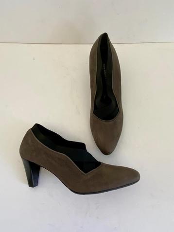 H447 Nieuw: Marie Antoinette Shoes maat 42 pumps schoenen beschikbaar voor biedingen