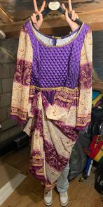 Carnavalsjurk, Ophalen, Gedragen, Carnaval, Kleding