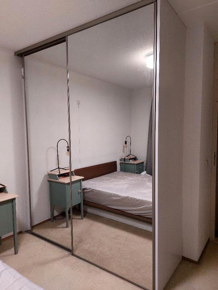 Gratis kledingkast, Huis en Inrichting, Kasten | Kledingkasten, Gebruikt, 200 cm of meer, 200 cm of meer, 50 tot 75 cm, Met deur(en)