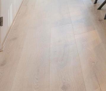 95m2 QuickstepXL laminaat Woestijn licht eik inc ondervloer! beschikbaar voor biedingen
