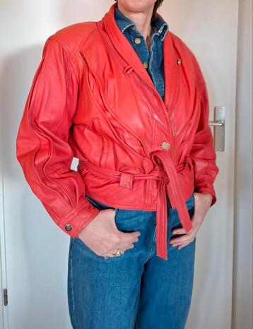 Tomaatrood leren jasje vintage XL beschikbaar voor biedingen