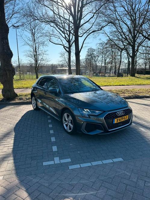 Audi A3 40 Tfsi e 150pk S-tronic 2021 Grijs, Auto's, Audi, Particulier, A3, ABS, Adaptive Cruise Control, Airbags, Airconditioning