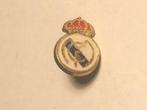 Metalen F.C. REAL MADRID Voetbalclub Pin (Wit/Blauw/Rood)., Verzenden, Zo goed als nieuw, Sport, Speldje of Pin