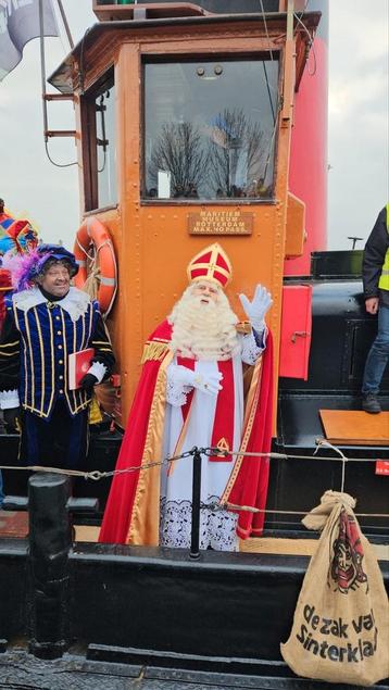 Sinterklaas beschikbaar voor biedingen