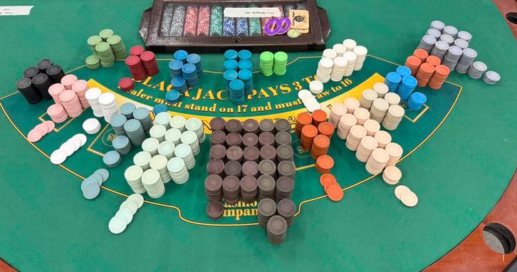 #39 Partij Roulette casino chips (2.589 stuks), Hobby en Vrije tijd, Gezelschapsspellen | Overige, Gebruikt, Ophalen