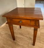 Bijzettafel koloniaal 50x49x55cm, Ophalen, Gebruikt, Hout, Minder dan 55 cm