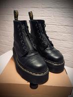 Dr. Martens, size 38, platform sole, yellow stitching., Ophalen, Zwart, Lage of Enkellaarzen, Dr. Martens