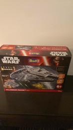 Revell Star Wars Milennium Falcon bouwpakket, Verzamelen, Star Wars, Ophalen of Verzenden, Zo goed als nieuw, Actiefiguurtje