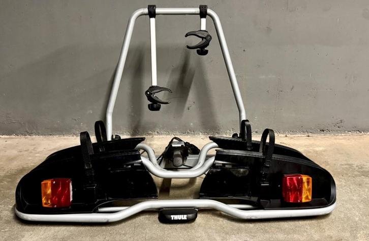 Fietsendrager Thule EP916 (degelijk, geschikt voor ebikes), Auto diversen, Fietsendragers, Gebruikt, Trekhaakdrager, 2 fietsen