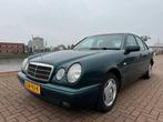 Mercedes-Benz E-klasse 200 /Airco/Cruise/Open dak/Frisse APK, Auto's, Mercedes-Benz, Automaat, 1998 cc, Gebruikt, Sedan
