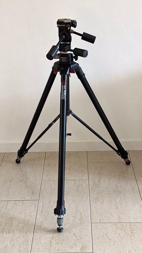 Manfrotto 058B Triaut studio statief met 3D kop - als nieuw!, Audio, Tv en Foto, Fotografie | Statieven en Balhoofden, Zo goed als nieuw