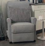 A massage chair that reclines back, Ophalen of Verzenden, Zo goed als nieuw